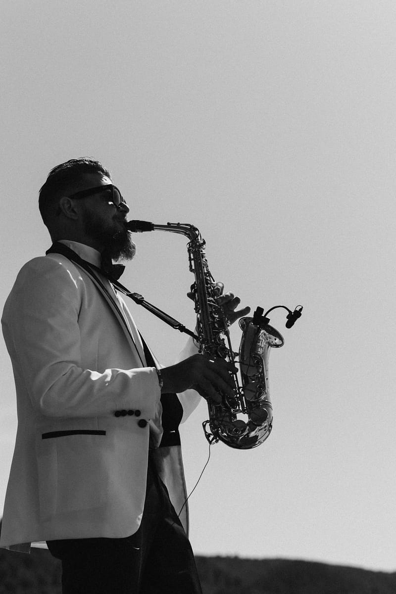 Vladi Sax — live saxophonist at Mallorca events