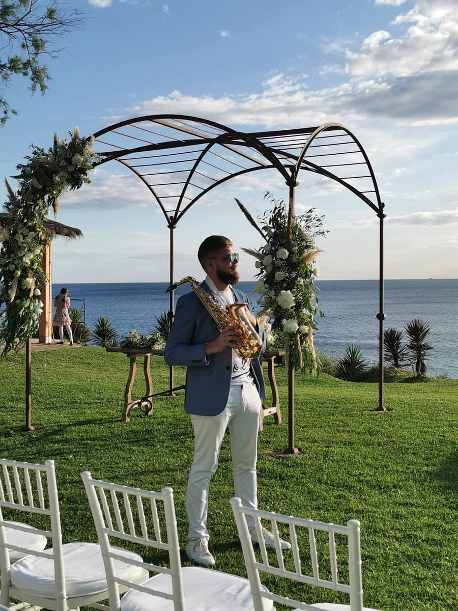 Vladi Sax — live saxophonist at Mallorca events