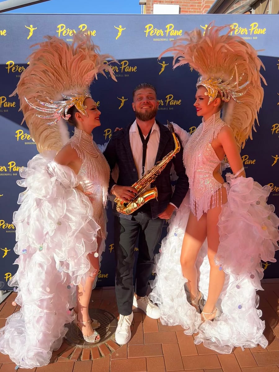Vladi Sax — live saxophonist at Mallorca events